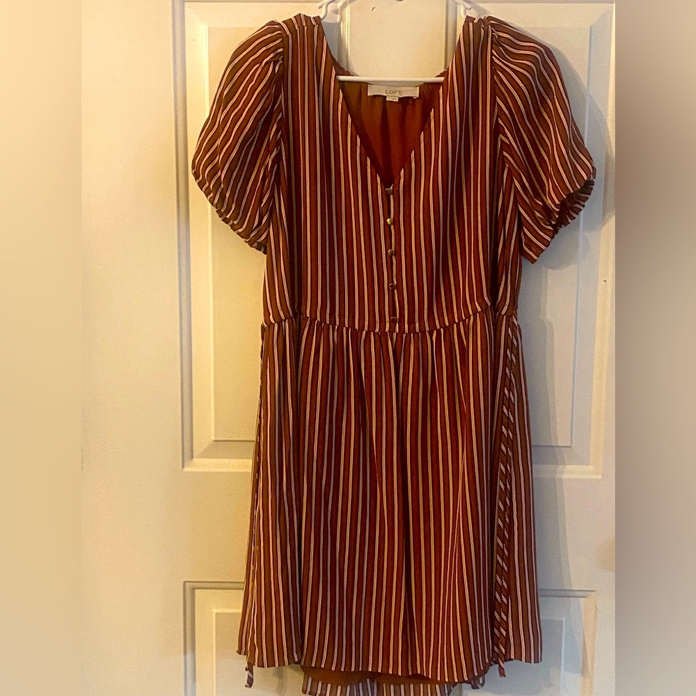 NWOT Loft Crepe Mini Dress